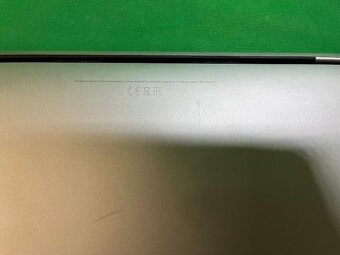 MacBook Pro 13" Retina CZ 2017 Stříbrný - 6