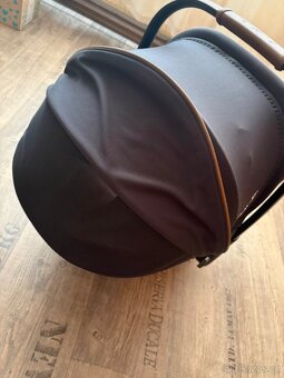 Kočárek Camarelo Zeo + autosedačka NUNA - 6