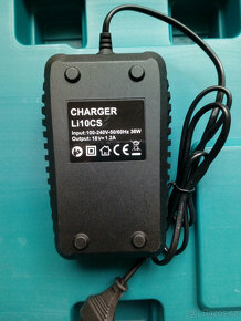 Prodám kufr profesionálního nářadí: kango,akušroubovák, bity - 6