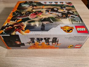 LEGO® Jurassic World 76950 Útok triceratopsu/balíkovna 30kc - 6