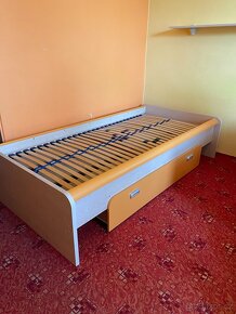 Nábytek - Sada skříní a postel s roštem - 6