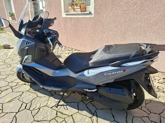 Skutr Sym Cruisym @ 300 - 6