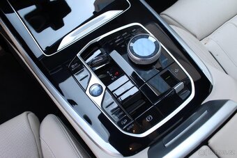 Prodám BMW X7 xDrive 40d - 6