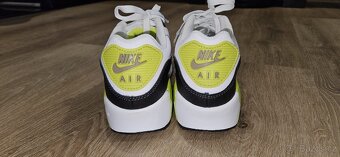 Ruzne druhy bot,tenisek Nike,Blauer,Reebok atd. - 6