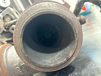 Hybridní turbo BMW N57 - 6
