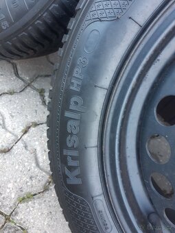 Zimní pneu 185/60/15 - 6