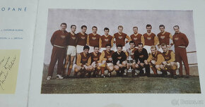 FK Dukla Praha (1966) - arch s podpisy hráčů Dukly - 6