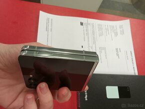 Samsung Z Flip5 5G 8GB/512GB záruka 23,5 měsíce T-Mobile - 6