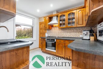 Prodej rodinného domu 5+kk 181 m2 se zahradou 708 m2 okr. Pa - 6