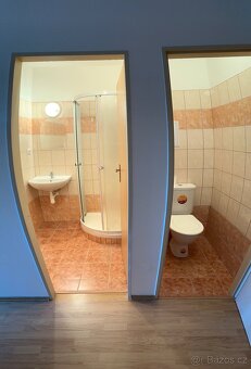 Nabízíme pronájem pěkného bytu 2+kk (40m2) v centru Náchoda - 6