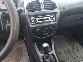 Peugeot 206 1.4i SW - 6