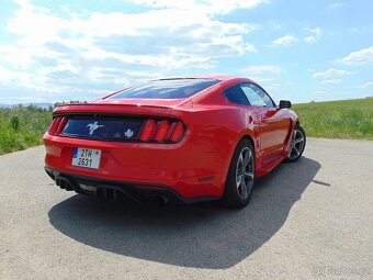 Ford Mustang - 6