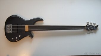 Palmer B-05 Fretless Bass Guitar - 6
