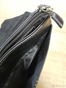 Tmavá taška crossbody 25 x 23 x 6 cm - 6