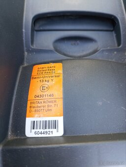 Autosedačka Britax Römer Baby Safe + základna (báze) - 6