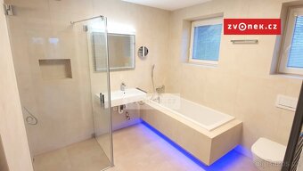 1/2 rodinného domu Zlín - Kostelec, po kompletní rekonstr... - 6
