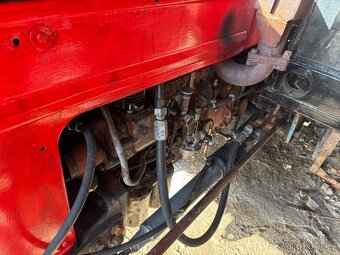 Traktor Zetor 5711 - 6