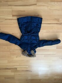 Dívčí zimní bunda GAP - velikost 130-140cm - M - 6