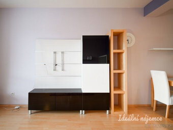 Pronájem bytu 2+kk, Výškovská, Slatina, 17000 Kč/měs, 53 m2 - 6