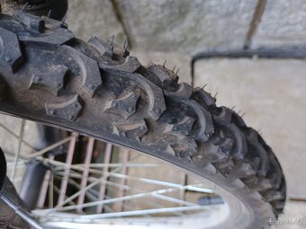 Dětské MTB horské kolo 24 odpružené skoro nove - 6