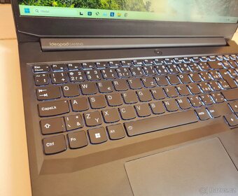 Herní notebook Lenovo Gaming za dobrou cenu - 6