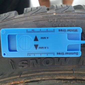 Zimní pneu 205/45 R16 M+S KUMHO WINTERCRAFT WP51 - 6