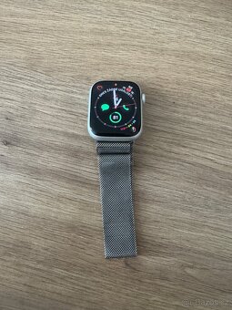 Apple Watch 8 45mm - 6