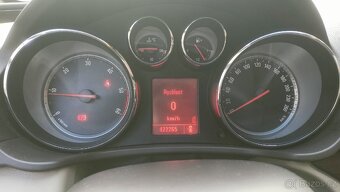 Opel Insignia 2.0 CDTi 118 kW, kombi - 6