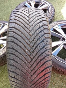 Zimní ALU sada Peugeot 308 225/45 r17 - 6