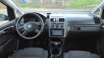 7, MISTNY  VOLKSWAGEN TOURAN - 6