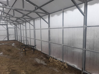 Skleník z polykarbonátu - 6