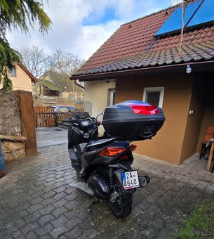YAMAHA X - MAX 125 - 6