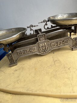 Staré kuchyňské váhy - 6