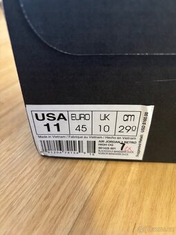 Jordan 1 Carbon Fiber - 6