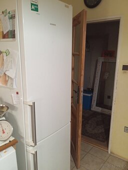 Kombinovaná lednice s mrazákem Siemens - 6