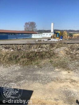 Stavební pozemek 2172 m2 určený pro komerční výstavbu, obec - 6
