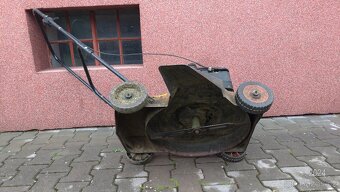 Sekačka s motorem Briggs & Stratton - 6