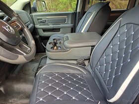Dodge Ram 3500 - 6