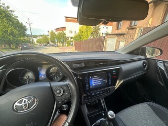 Toyota Auris 1.6 97kw - 6
