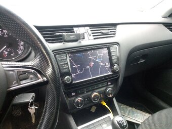 Škoda Octavia 3 2.0tdi 103 kw - 6