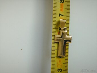 Zlatý přívěsek křížek - 6
