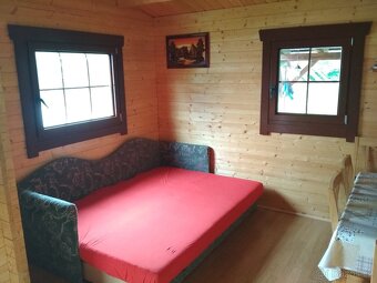 Ubytování u rybníka v chatě nebo karavanu - 6