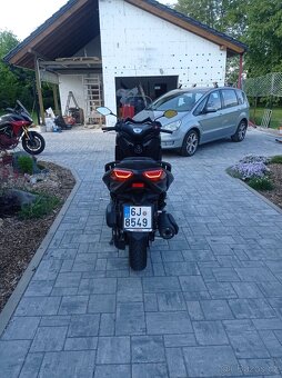 Yamaha X-Max Iron Max 125 - 6