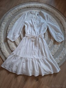 Šaty s páskem DKNY - 6