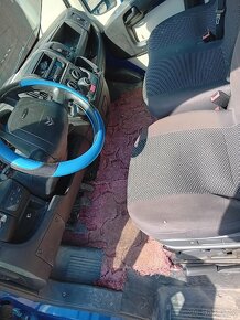 Citroen 3S sklápěč 2.2hdi 7míst - 6