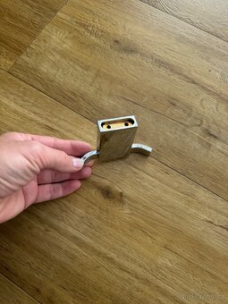 Držáky na ručniky - 6