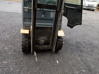 Jungheinrich DFG 320 diesel - 6