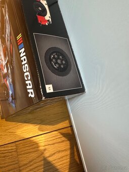 Lego NASCAR 42153 - 6