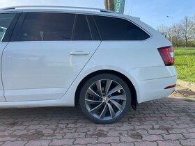 Škoda Octavia Combi L&K 2.0 TDI 135kw DSG 4x4 ČR - 6