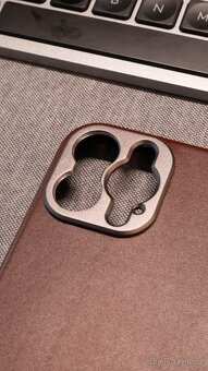 Kryt Sandmarc Pro Leather Case 13Pro MAX - 6
